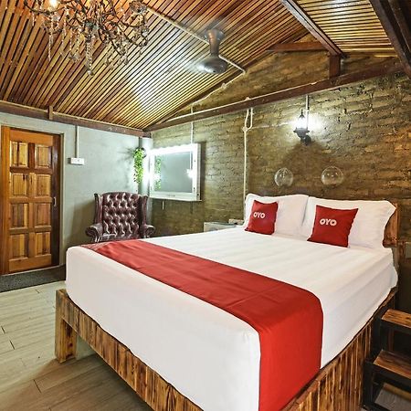 Oyo 90636 Teratak Zakiah Chalet جِرانتو المظهر الخارجي الصورة