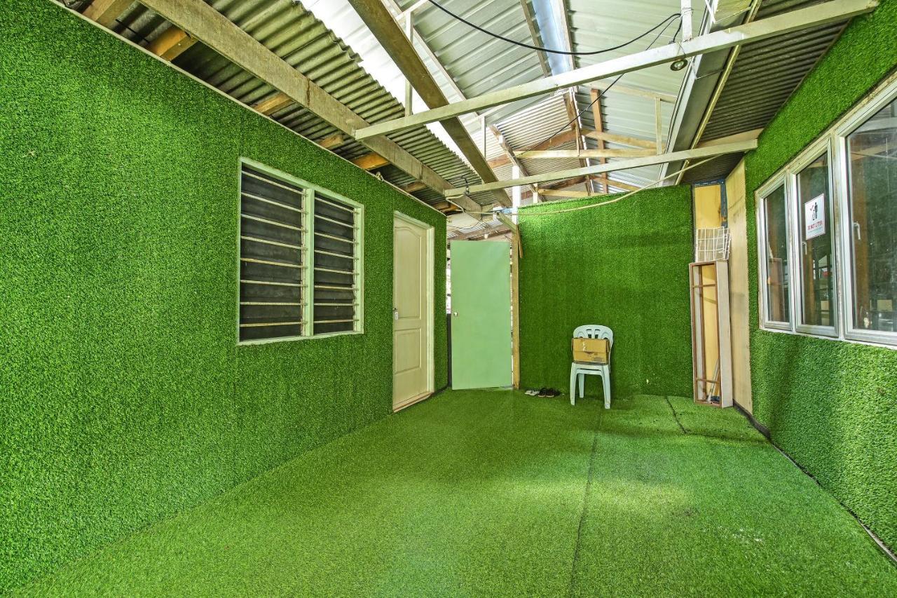 Oyo 90636 Teratak Zakiah Chalet جِرانتو المظهر الخارجي الصورة