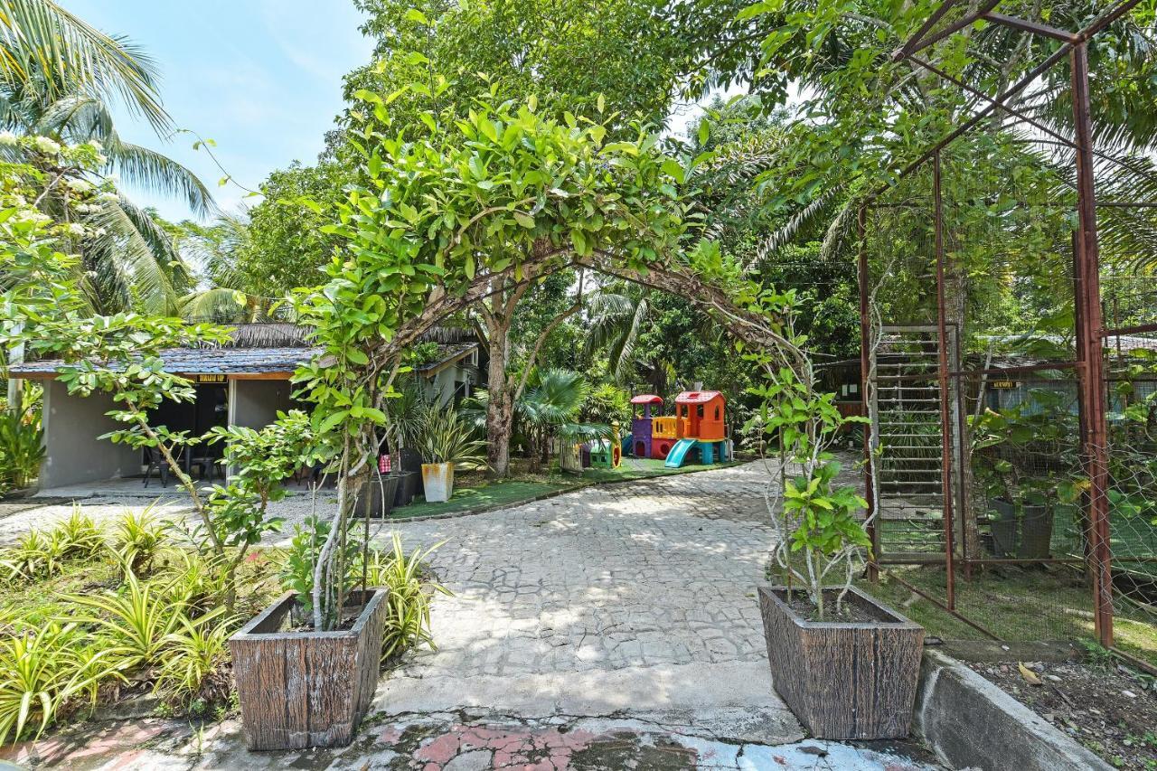 Oyo 90636 Teratak Zakiah Chalet جِرانتو المظهر الخارجي الصورة