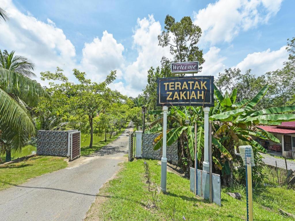 Oyo 90636 Teratak Zakiah Chalet جِرانتو المظهر الخارجي الصورة